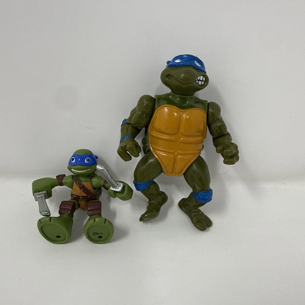Two Teenage Mutant Ninja Turtles Leonardo